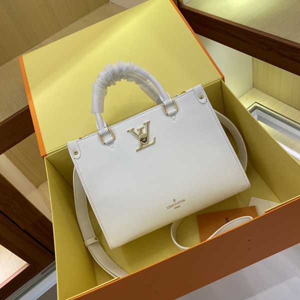 ルイヴィトンバッグ正面デザイン